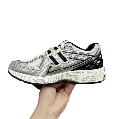 New balance - Image 2