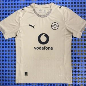 Football shirt 36