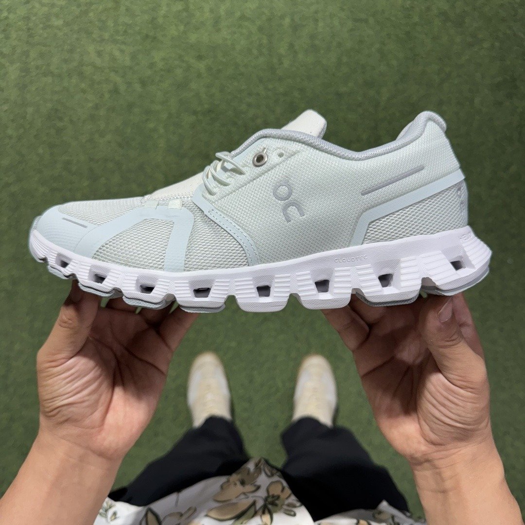 On Cloud 5 comfortable all-match shock-absorbing non-slip wear-resistant breathable low-top carbon plate running shoes - Image 9