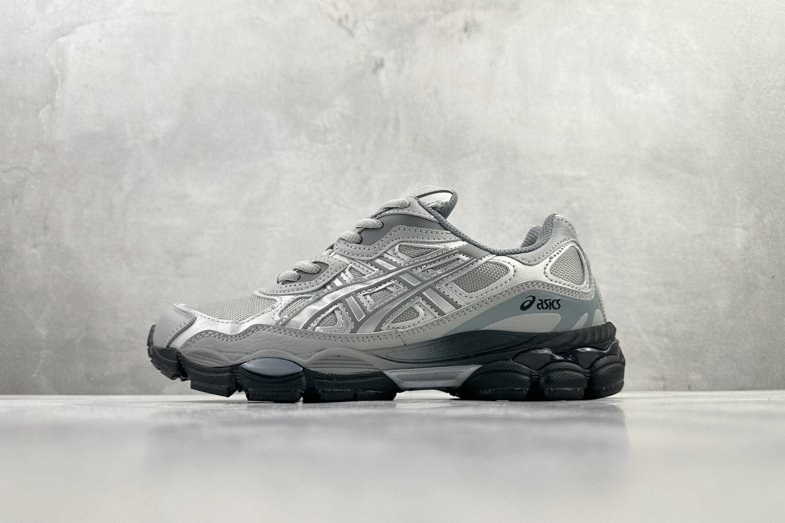 Asics GEL-NYC silver gray 1203A280-020