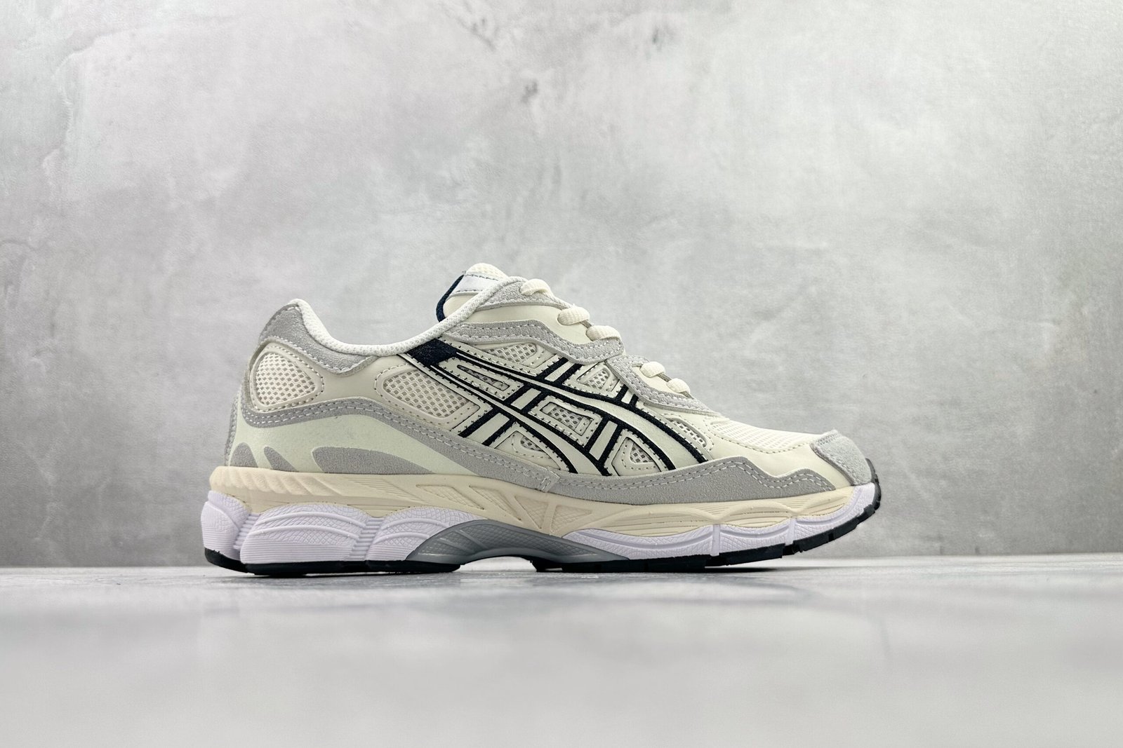 Asics GEL-NYC White 1203A788-10 - Image 2
