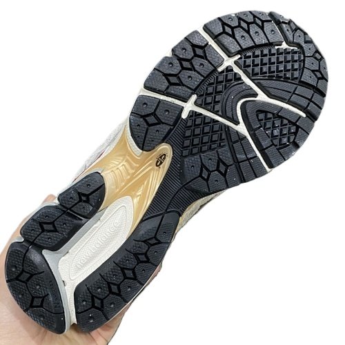 New balance - Image 9