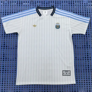 Football shirt 20