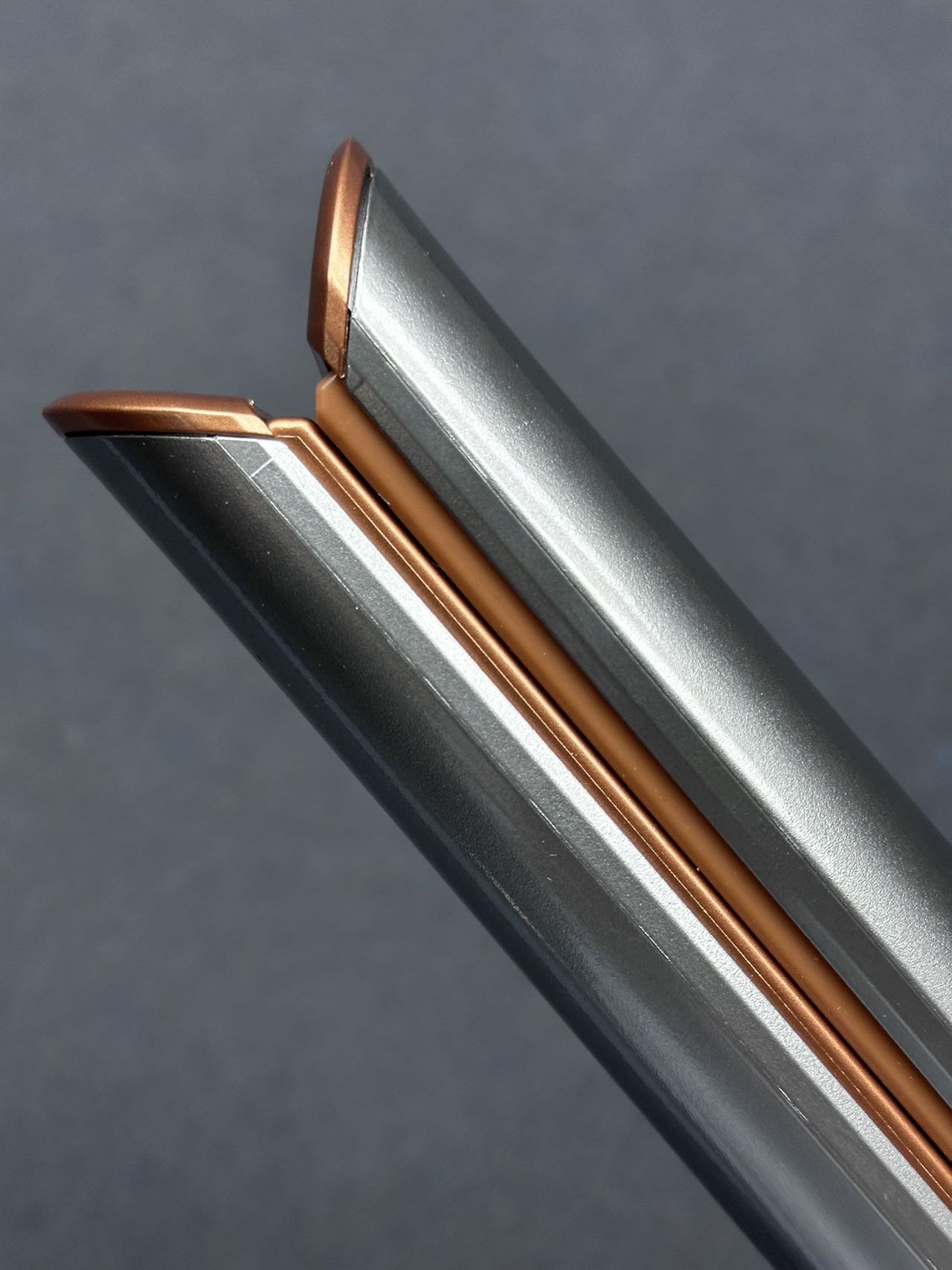 HT01 Airstrait Straightener - Image 8