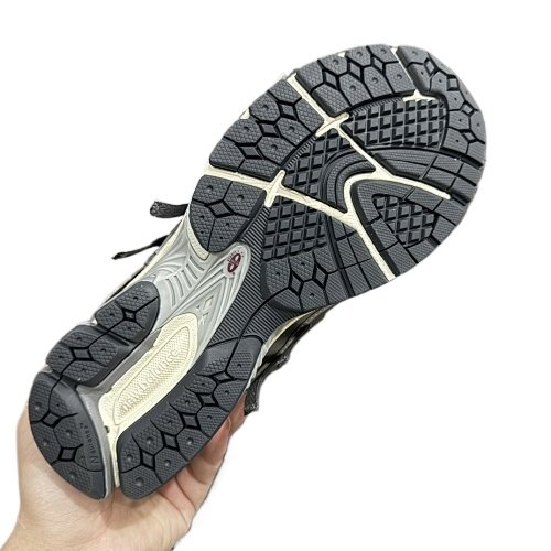 New balance - Image 9
