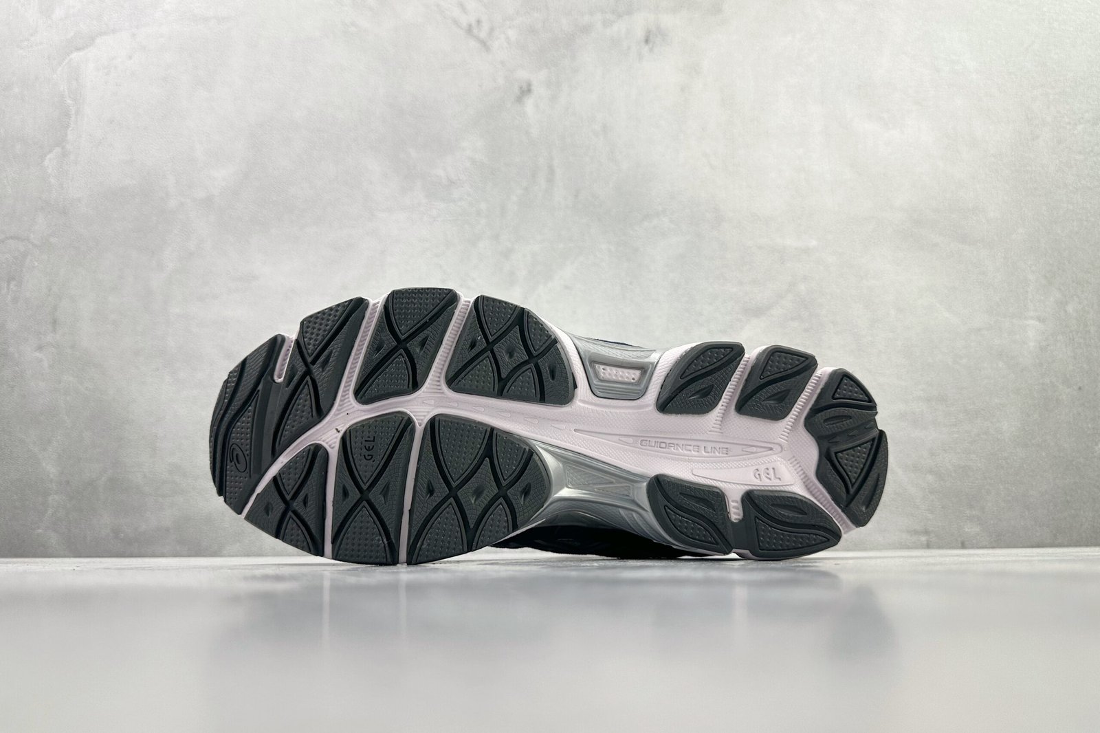 ASICS GEL-NYC gray and blue 1201A789-100 - Image 4