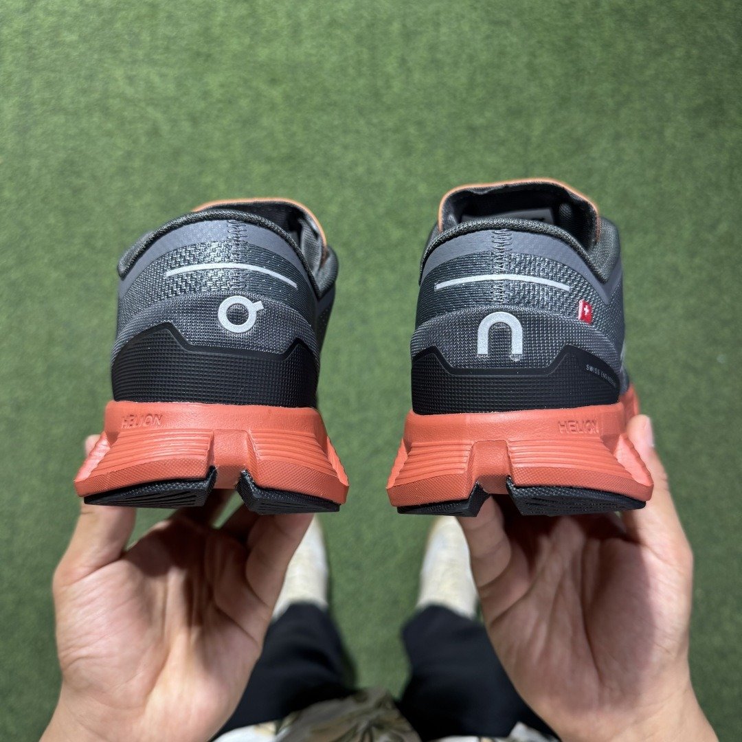 On Cloud 5 comfortable all-match shock-absorbing non-slip wear-resistant breathable low-top carbon plate running shoes - Image 2