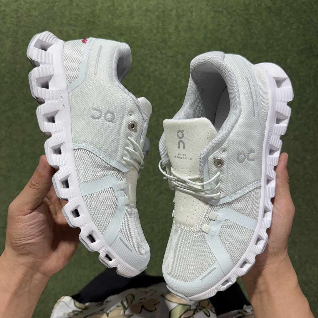 On Cloud 5 comfortable all-match shock-absorbing non-slip wear-resistant breathable low-top carbon plate running shoes - Image 3