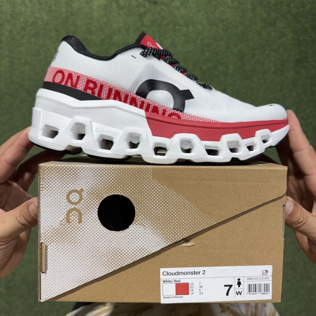 On Cloudmonster 2: Comfortable and versatile, non-slip and abrasion-resistant, low-cut running shoes. - Image 7