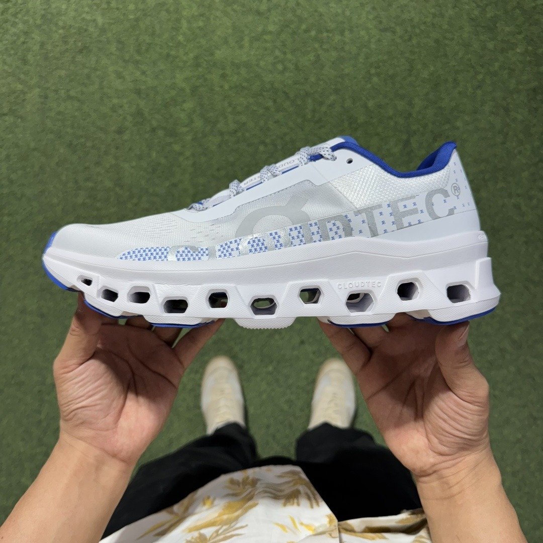 On Cloudmonster sports comfortable fashion trendy technology style fabric low top carbon plate long running running shoes - Image 3